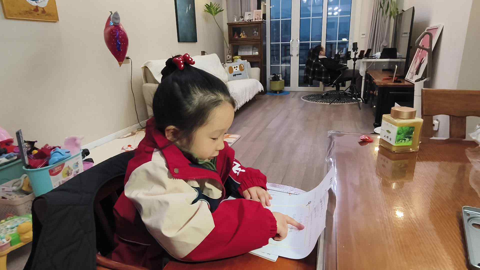 大A班+陈苏妍+2025.11.17+指读《鹦鹉学舌》