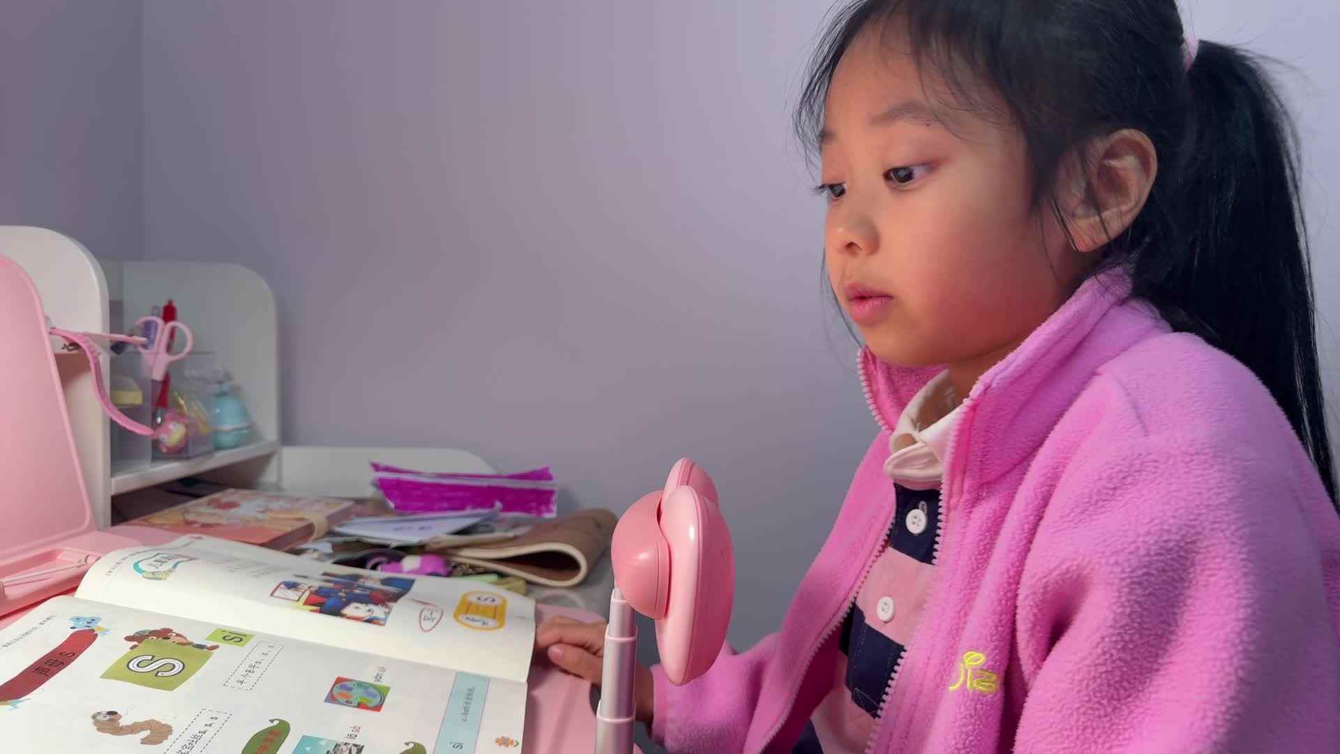 ⁣⁣2026级B班20251114吴晨希闯关练习-指读声母s.mp4