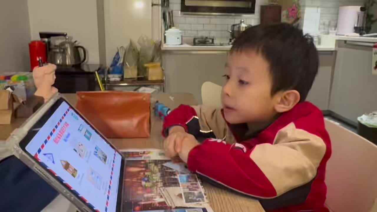 ⁣2025.11.26学B班 王千与 《Bedroom朗读示范》