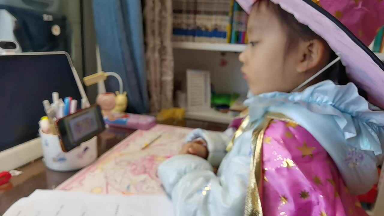 20251123大A班陈灵兮闯关练习观看英文视频《Alphabet Song》