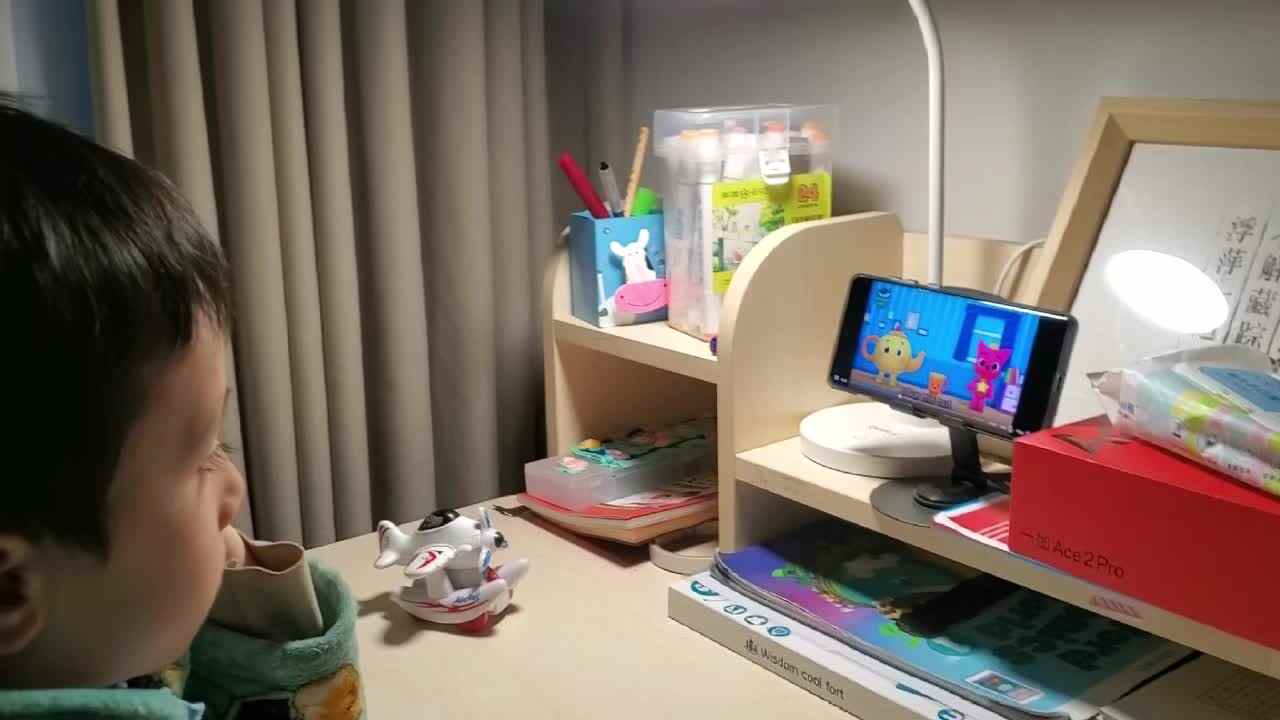 2025.11.22学B班 王千与 《i'm a little teapot》