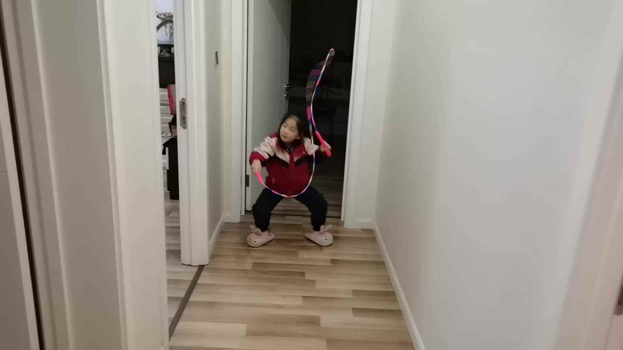 VID_20251125_学前B班宁汐言体能训练跳绳。