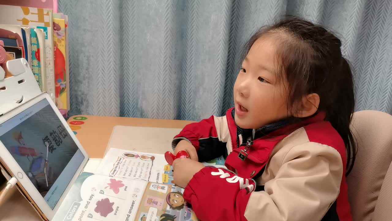 VID_20251125_学前B班宁汐言请看复韵母ei的相关视频。