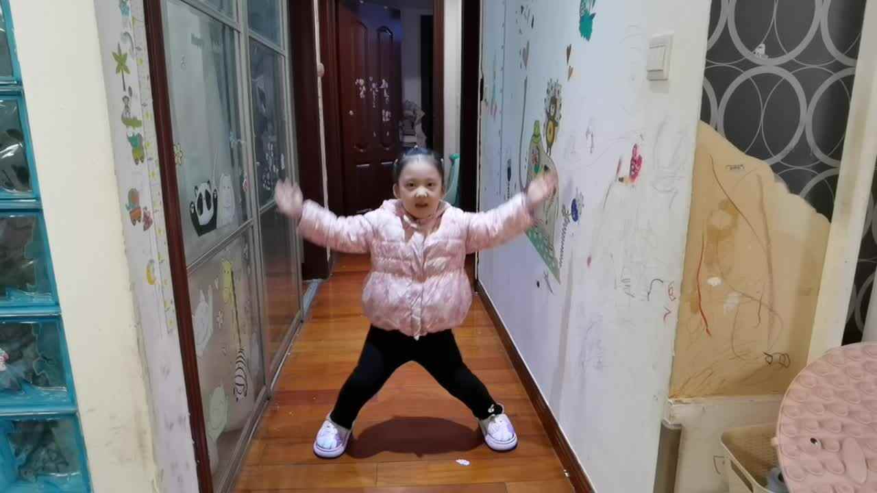 ⁣20251118陈灵兮闯关练习开合跳