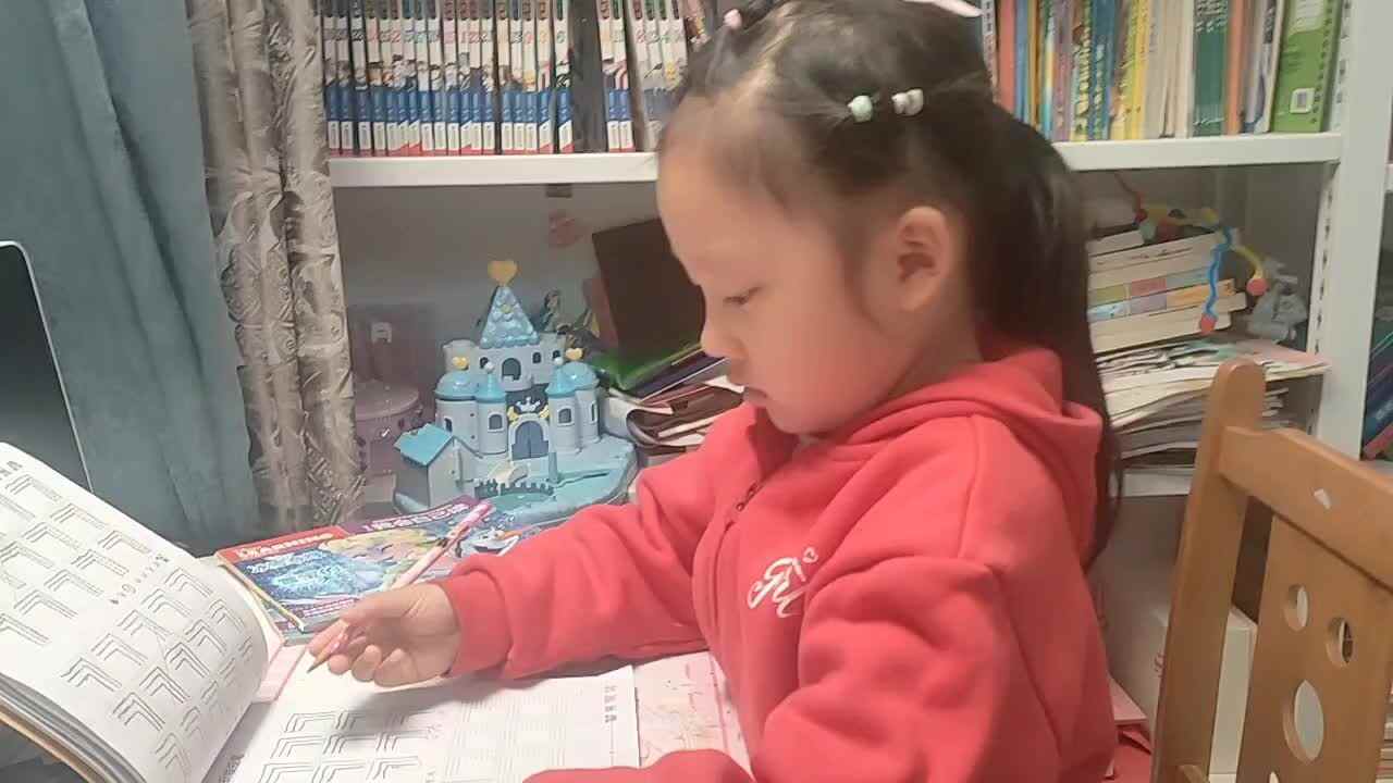 20251110陈灵兮闯关练习控笔训练