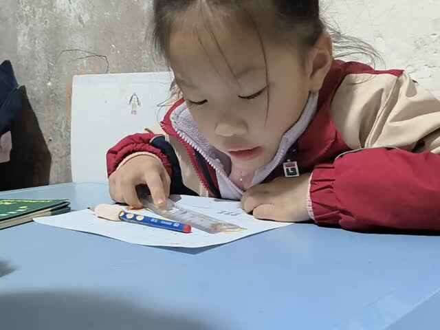 2025.11.25学前a班唐依依数学作业单