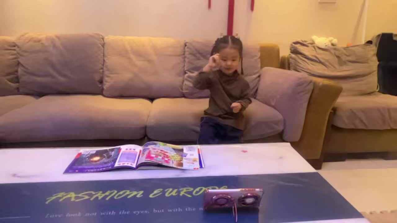 中A班  刘谨妍  猴子舞.mp4