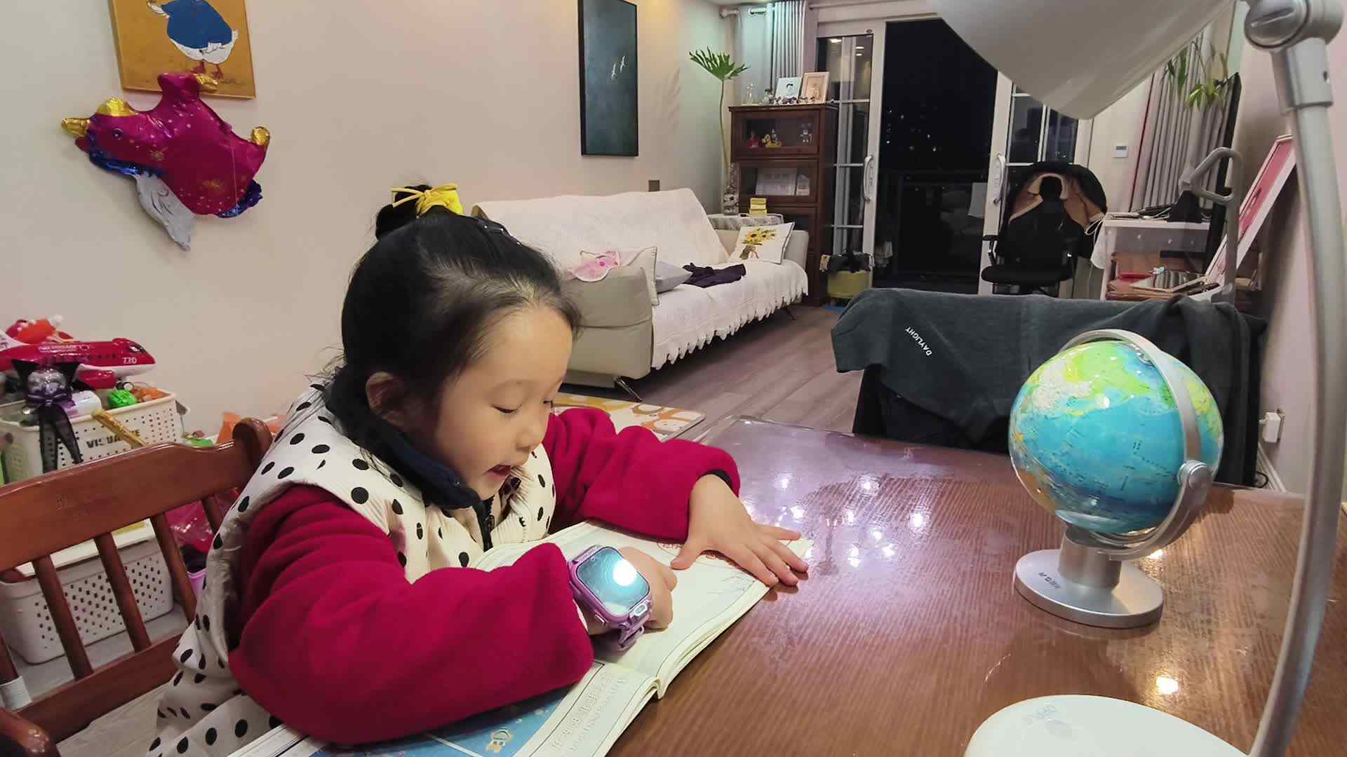 大A班+2025.11.27+陈苏妍+指读《蜂》