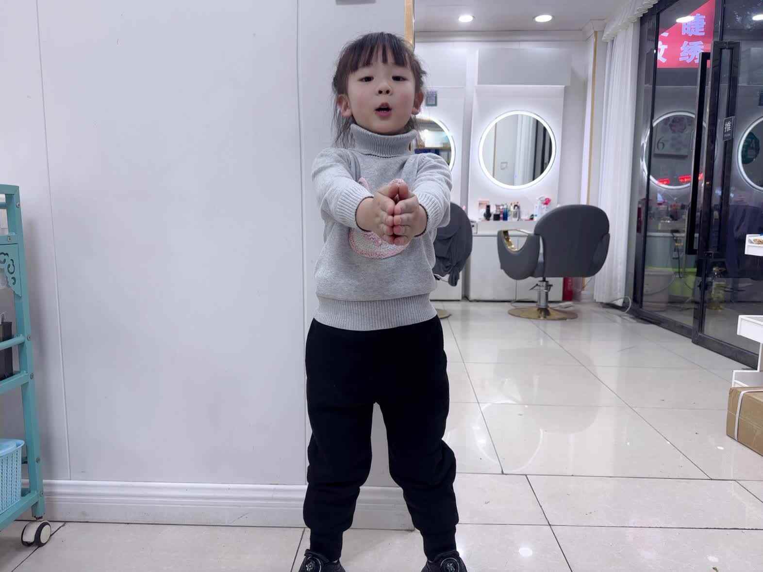 2025年12月18日大A班夏爱林～体能训练