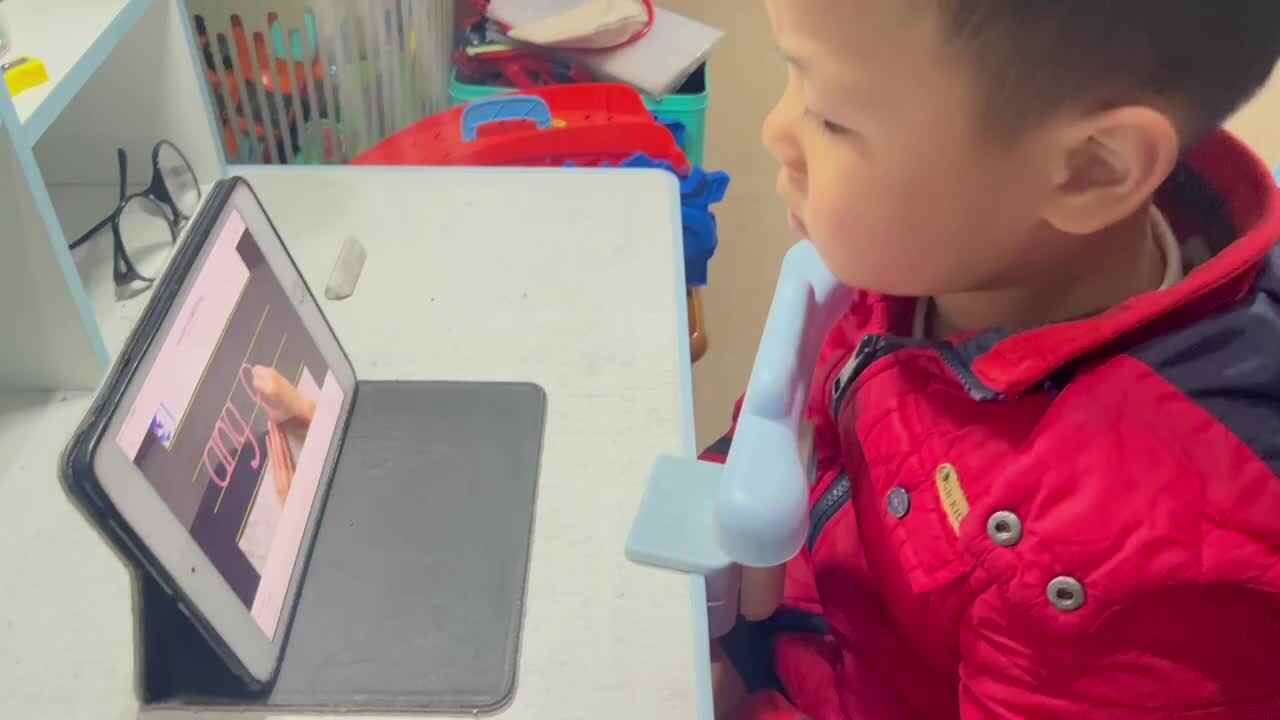 ⁣⁣12.18 学b 田熙辰（观看拼音ang） trim.E91FFDFA-47D3-453D-BE74-7A57CCB71679.MOV