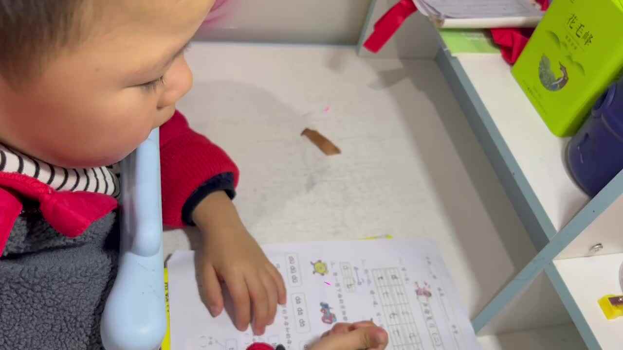 ⁣⁣12.29 学b 田熙辰（完成拼音作业单） trim.C5B3866B-4083-4018-80EB-EF1BA9269DD7.MOV