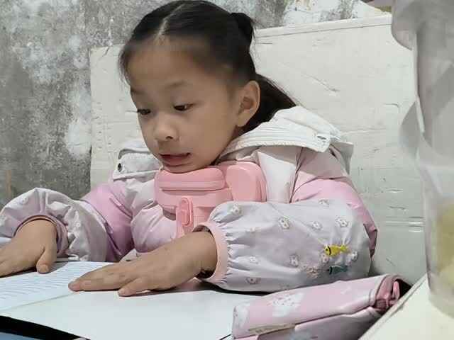 2025.12.22学前a班唐依依拼读