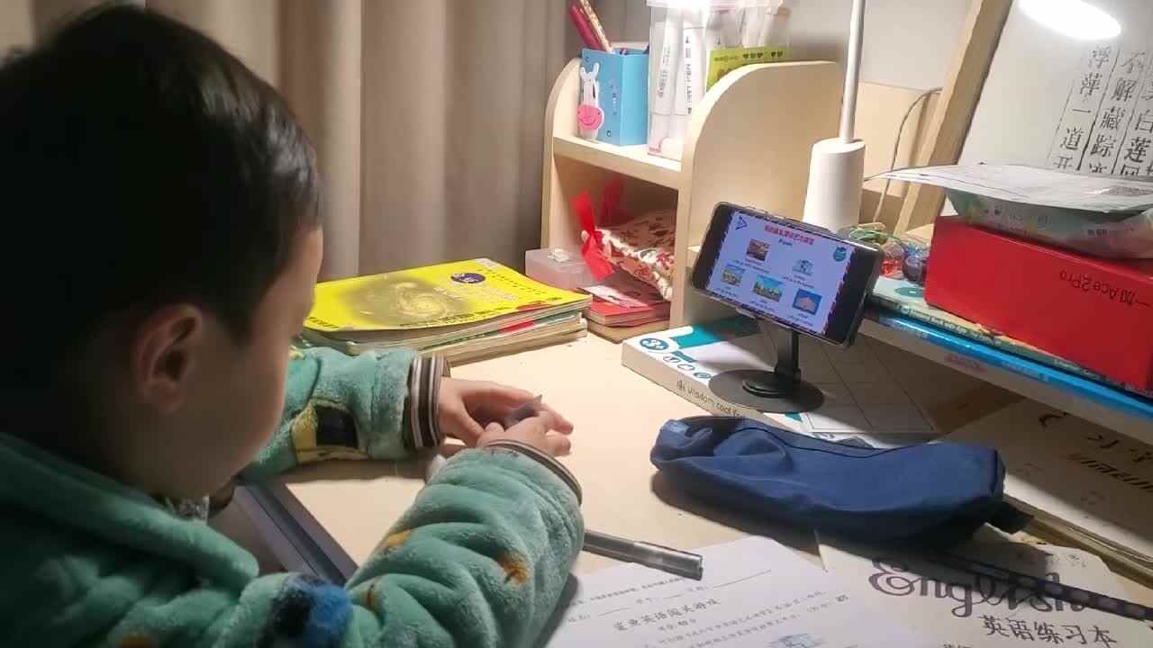 2025.12.27学B班 王千与 《places朗读示范》