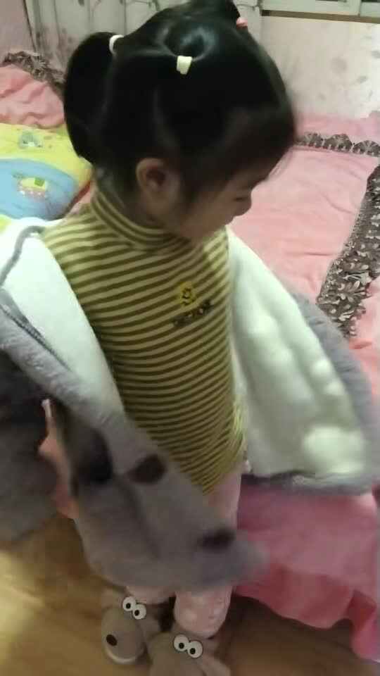 练习自己穿脱衣服