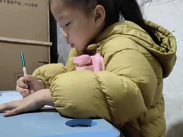 2025.12.25学前a班唐依依数学作业单