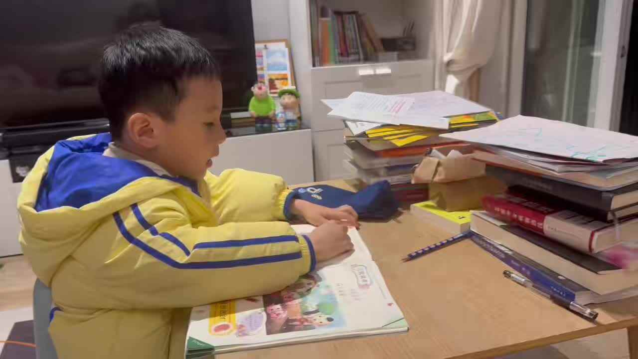 ⁣2025.12.8学B班 王千与 学习《特殊韵母er》