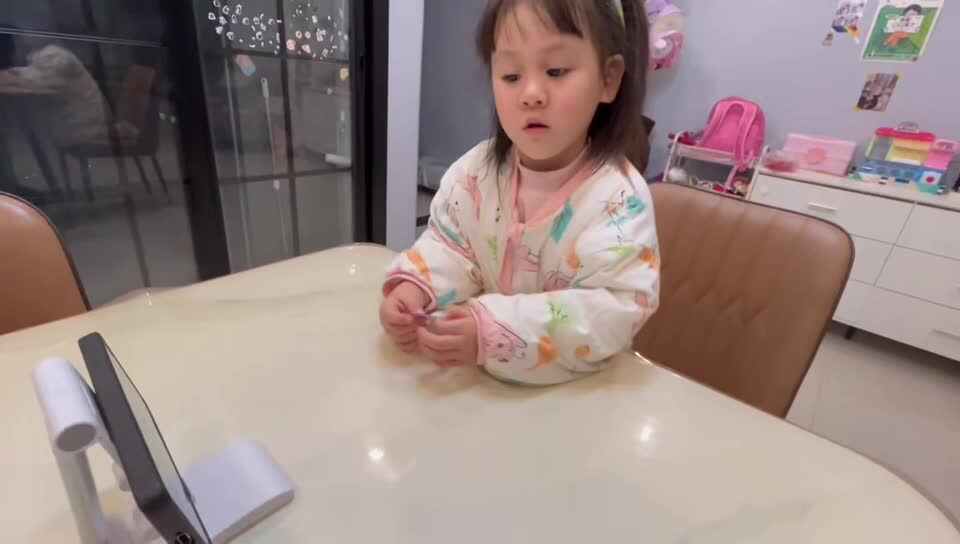 观看、跟唱儿歌Jingle bells6002.mov