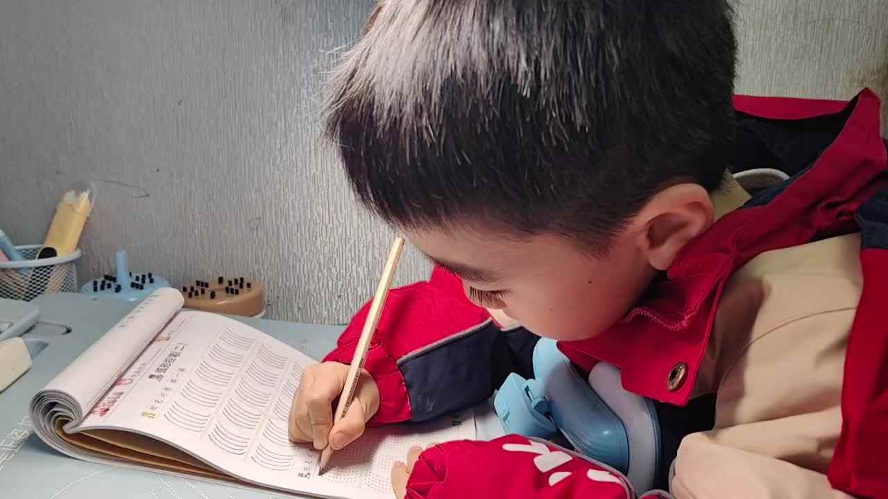 大A班蒋熠_20260105_控笔练习.mp4