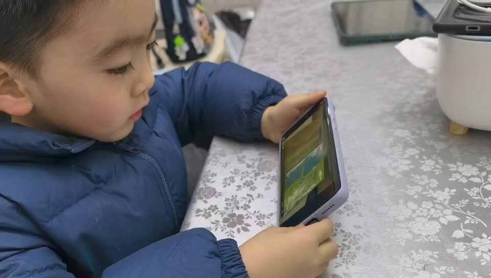 大A班蒋熠   2026.1.6   观看英语视频mp4