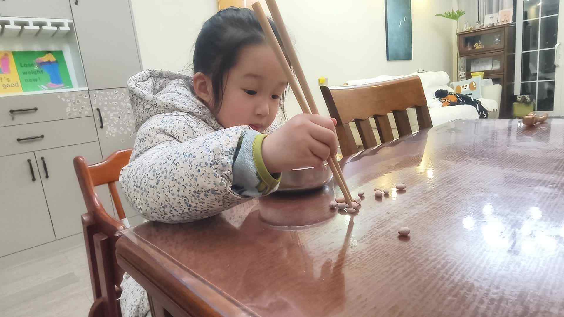 ⁣大A班+2026.1.21+陈苏妍+《筷子夹花生米》