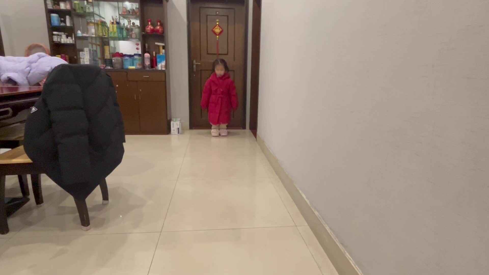 1.20学前A班赵欣奕练习跳远