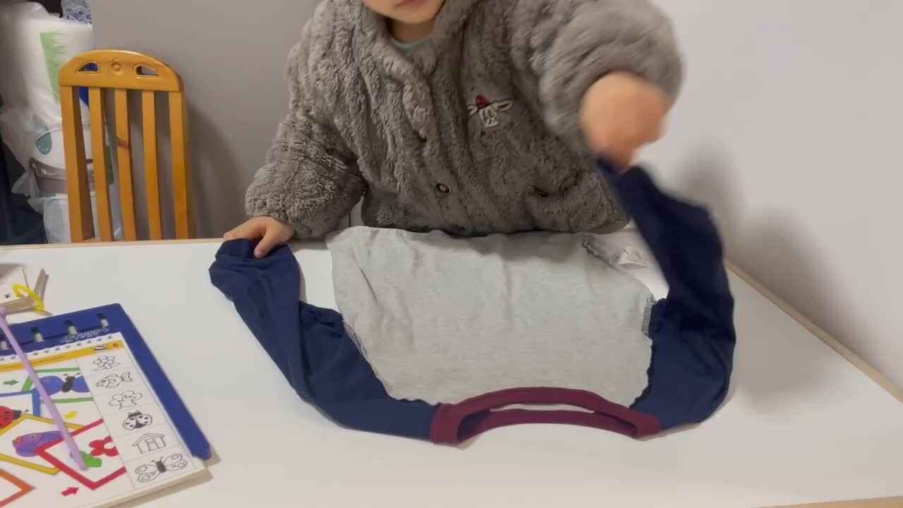 生活练习叠衣服