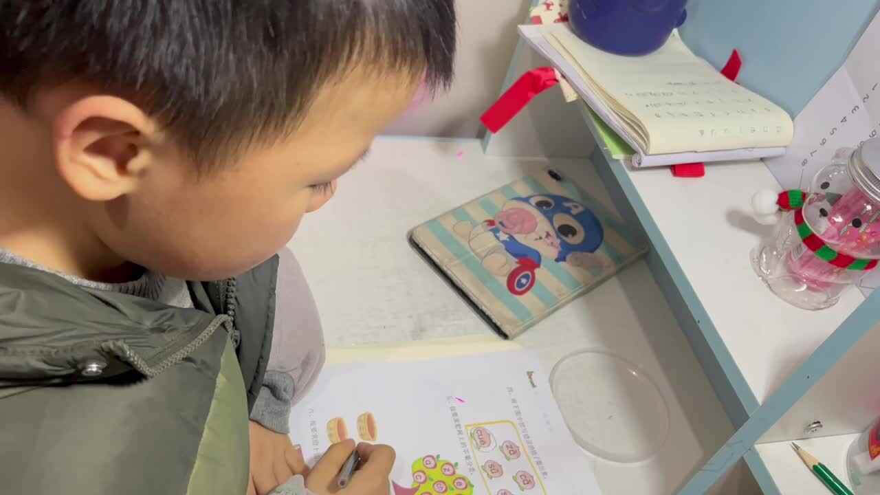 ⁣1.6 学b 田熙辰（完成拼音作业单） trim.667E9002-8B65-41C3-A09F-7F8ACA02D990.MOV