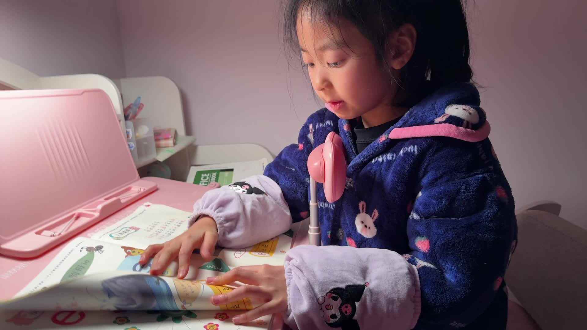 2026级B班20260116吴晨希闯关练习-指读复韵母ie、üe和特殊韵母er.mp4