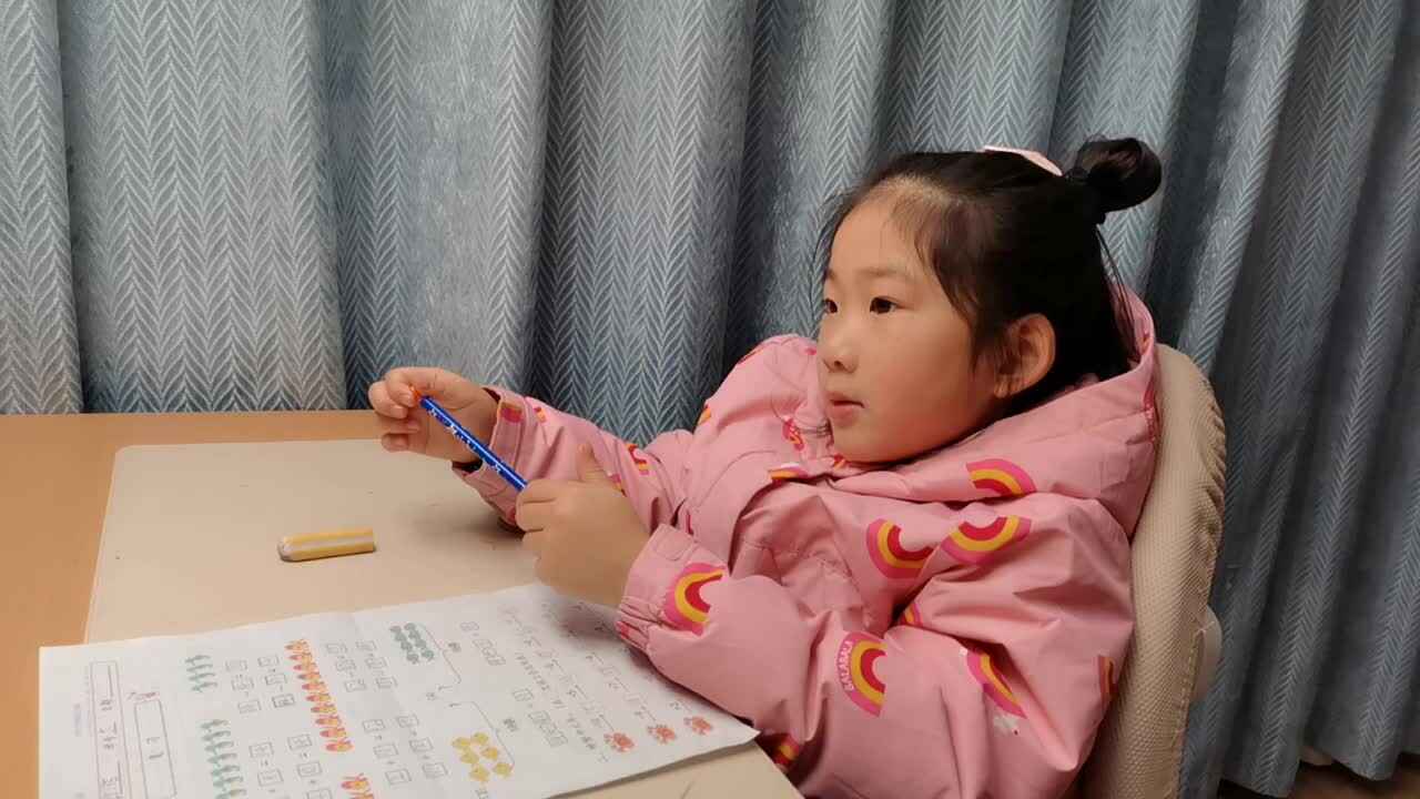 VID_20260128_学前B班完成逻辑思维游戏单。