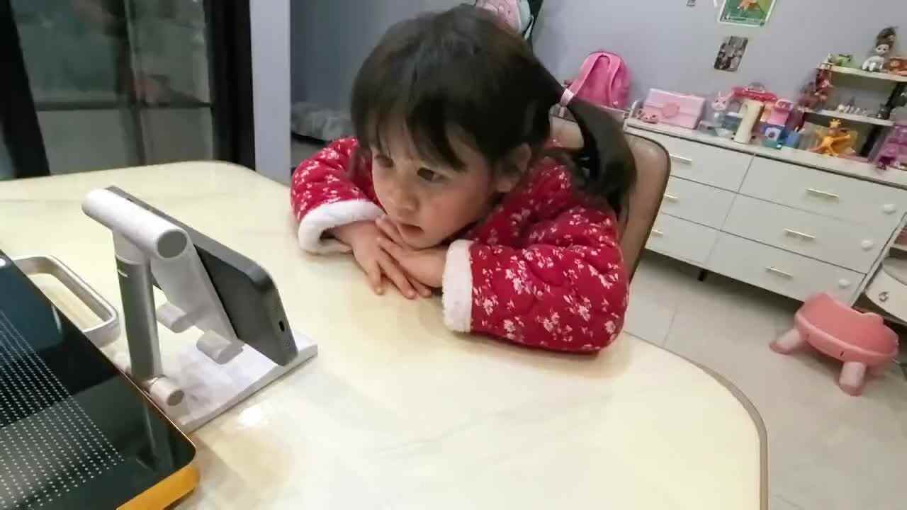 观看视频《presto change -0》86188.mov