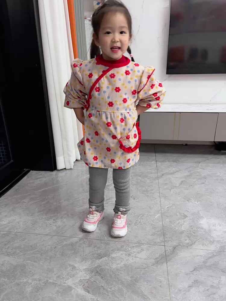 2026.3.6李佳彤 叉腰踏步走