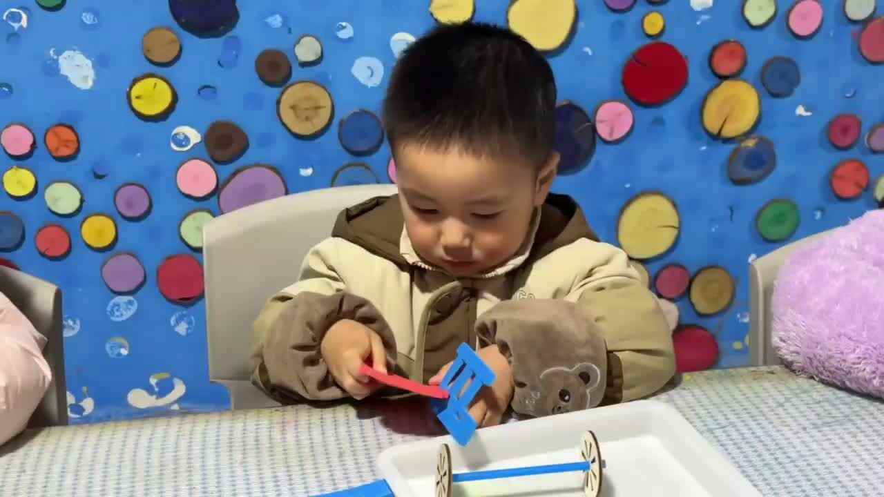 2026.3.17实验小班2号叶弋猷——手推车