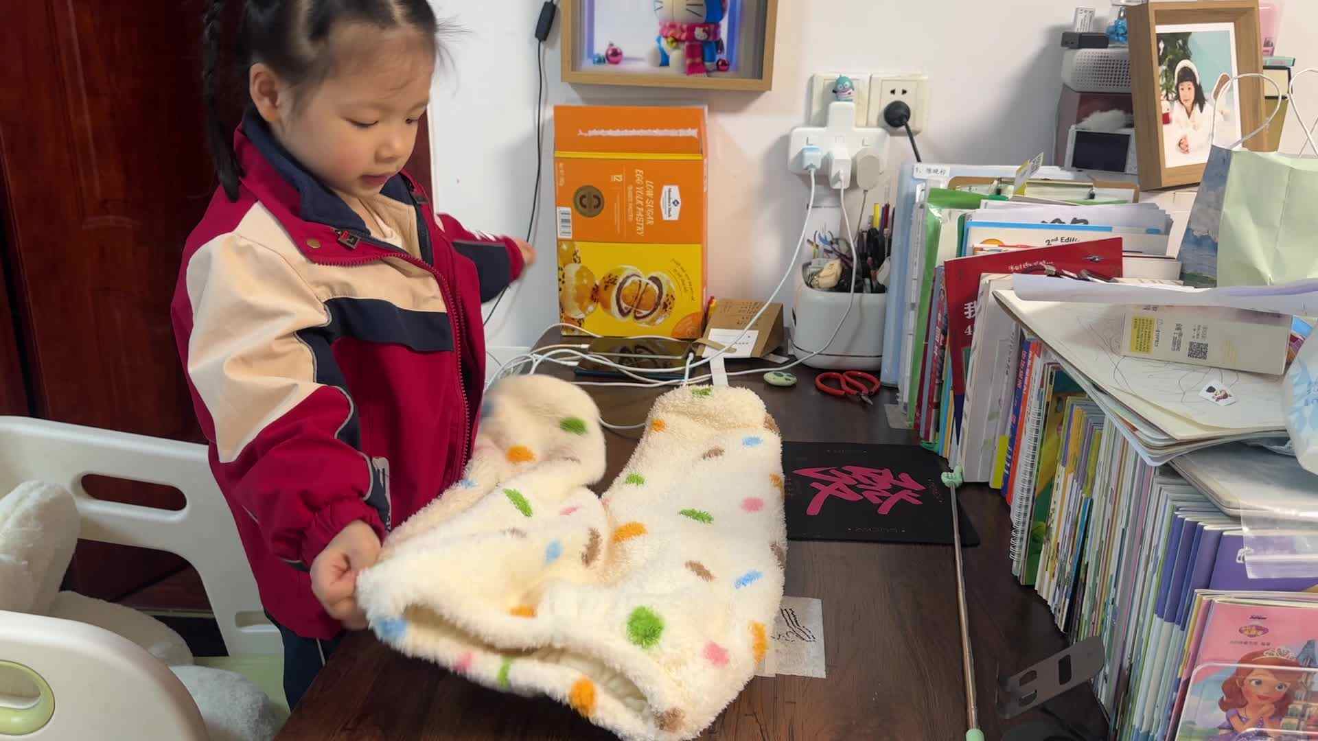 2026.3.16 中A班 七月 叠裤子