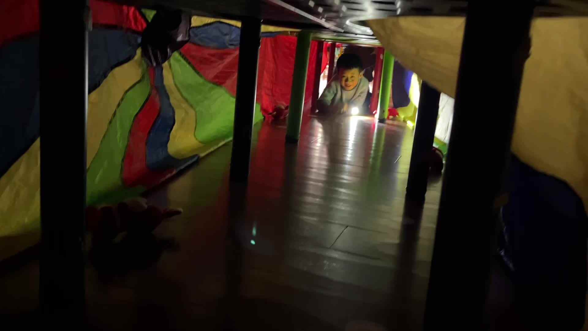 ⁣⁣⁣⁣⁣2026.3.26实验1班 黑夜寻宝 胡宸瑞