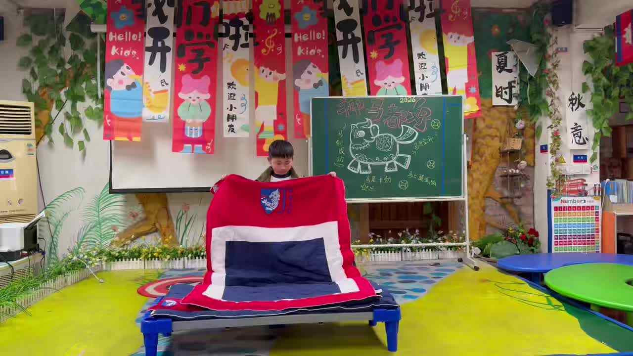 3号张智林整理床铺.mp4