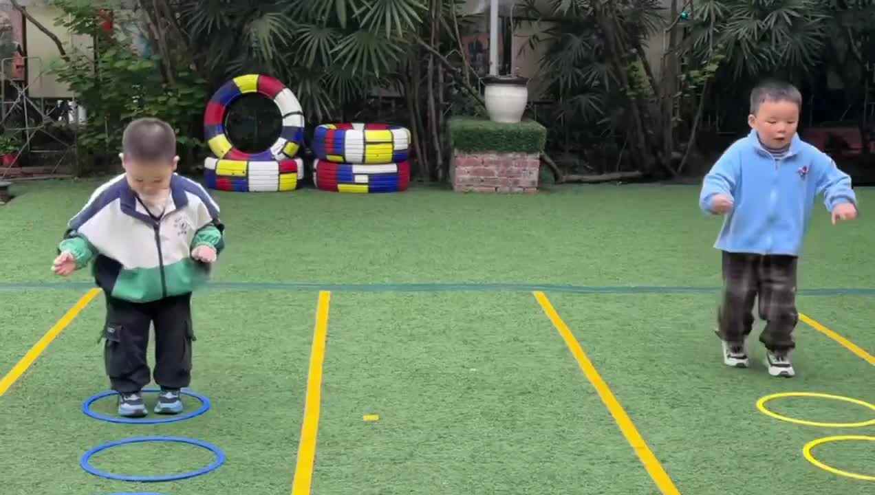 2026.3.27实验小班3号谢缙宇—足球