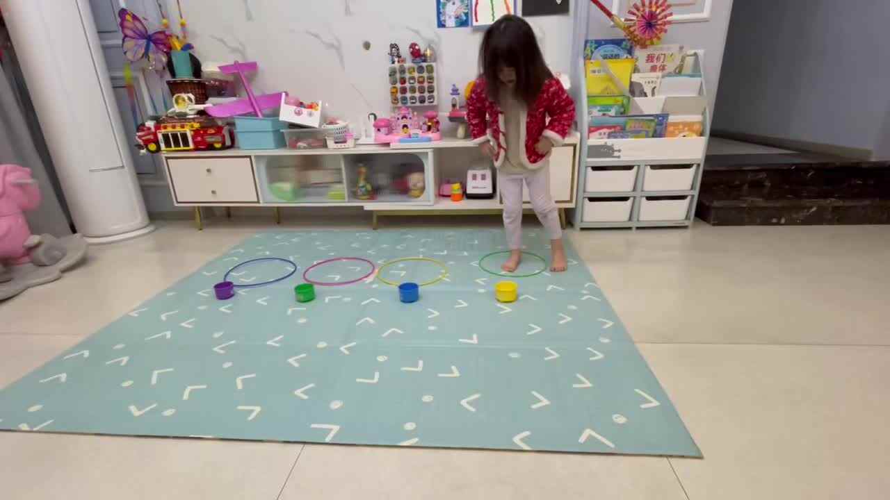 单脚跳踢杯6255.mov