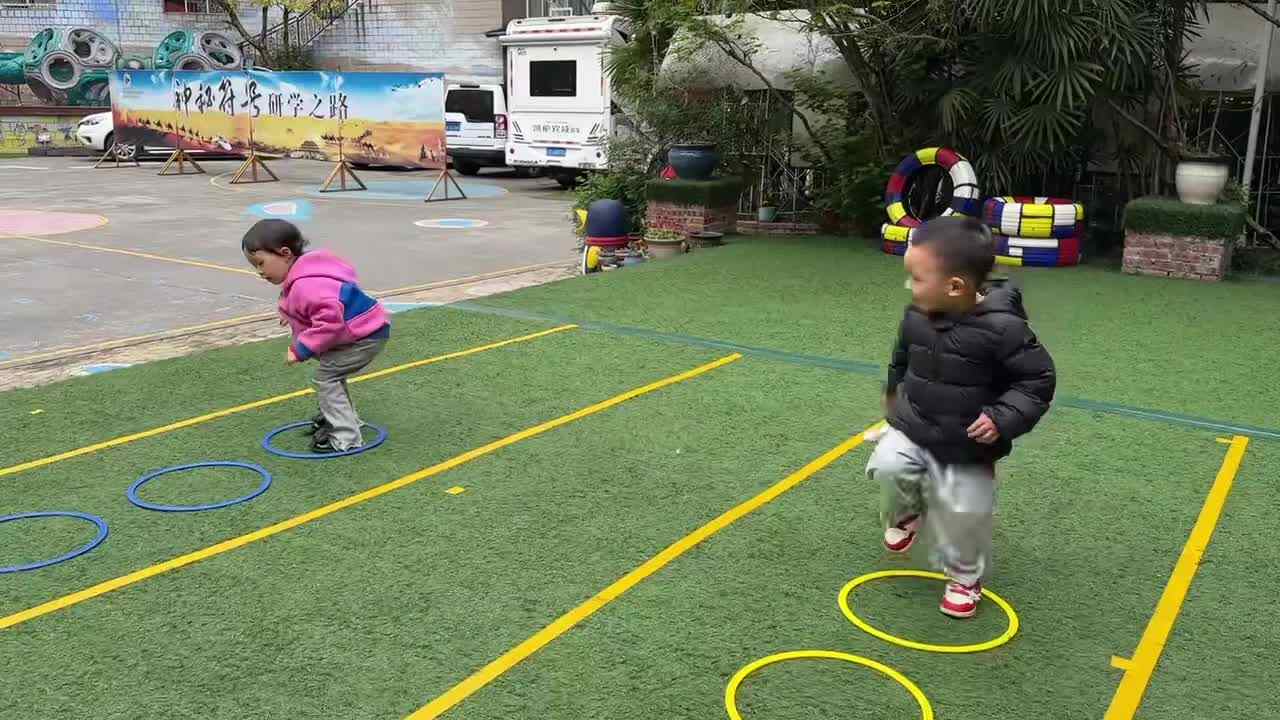 2026.3.27实验小班4号王艺霖—足球