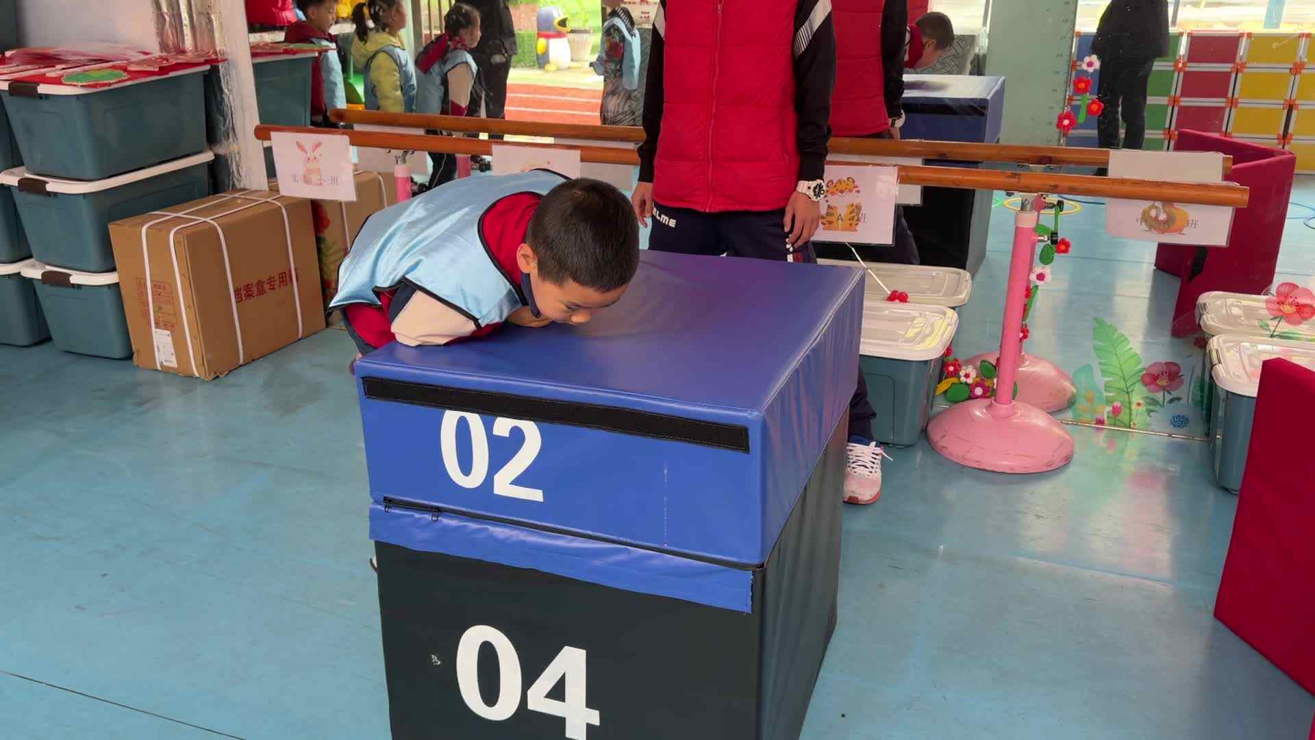 2026.3.16实验大班 廖浚博——足球课堂