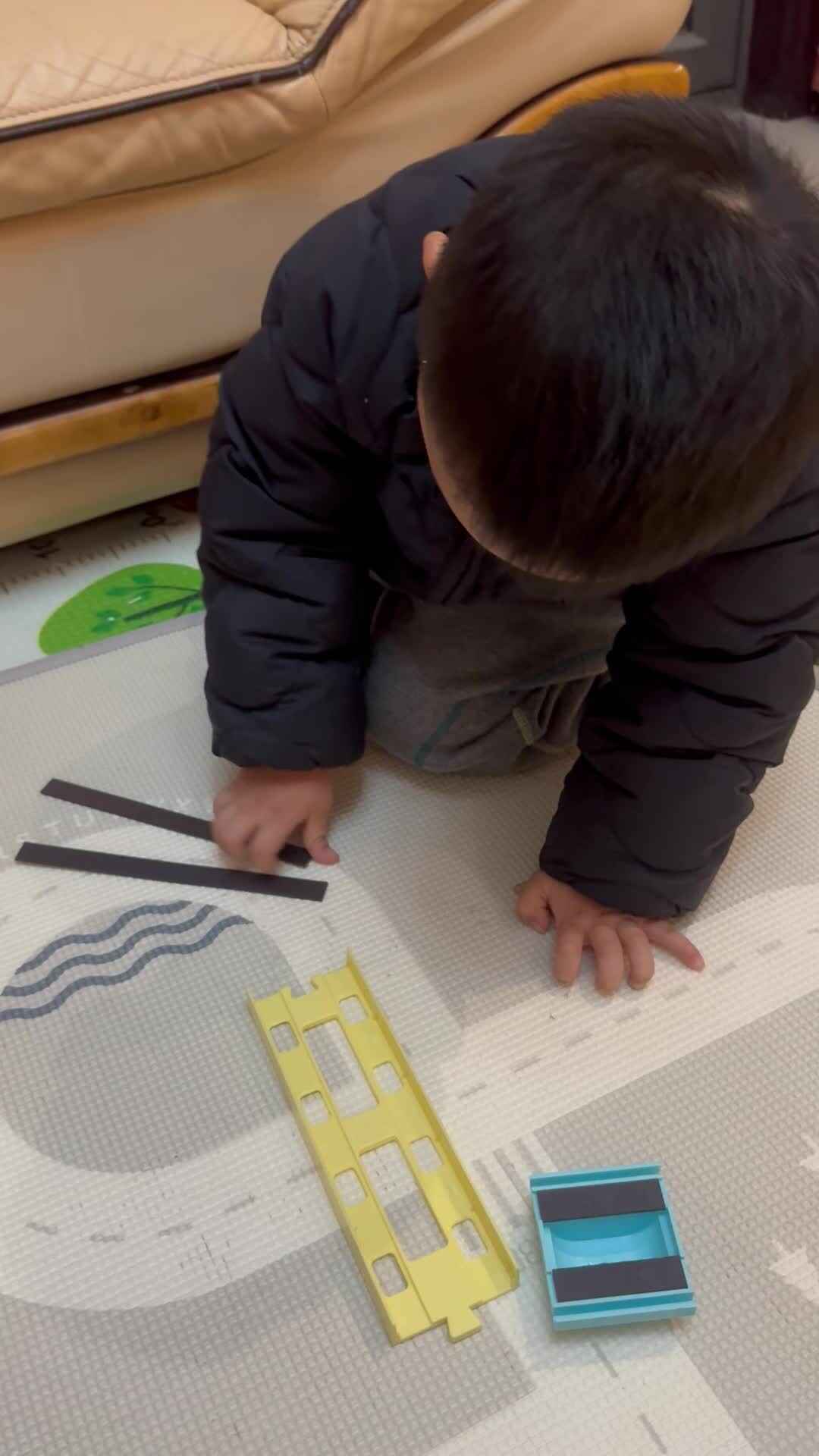 实验小班3号谢缙宇