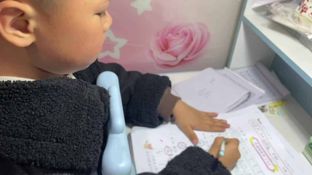 ⁣⁣⁣3.21 学b 田熙辰（完成语文作业单） trim.8CC4B53F-AEE8-42C9-87C5-235640DAE97A.MOV