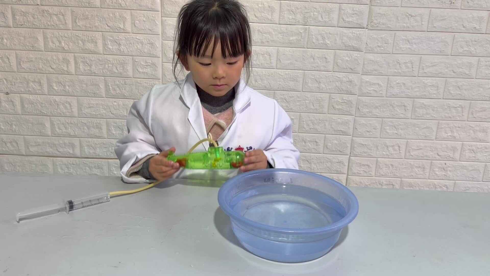 2026.3.10实验大班马司雨——《会沉浮的核潜艇》