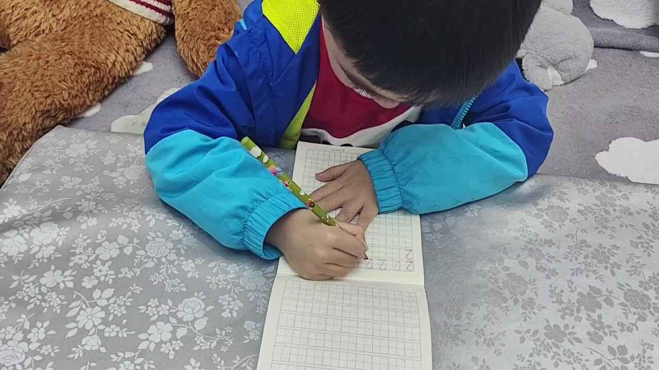 大A班蒋熠_20260313_书写数字2.mp4