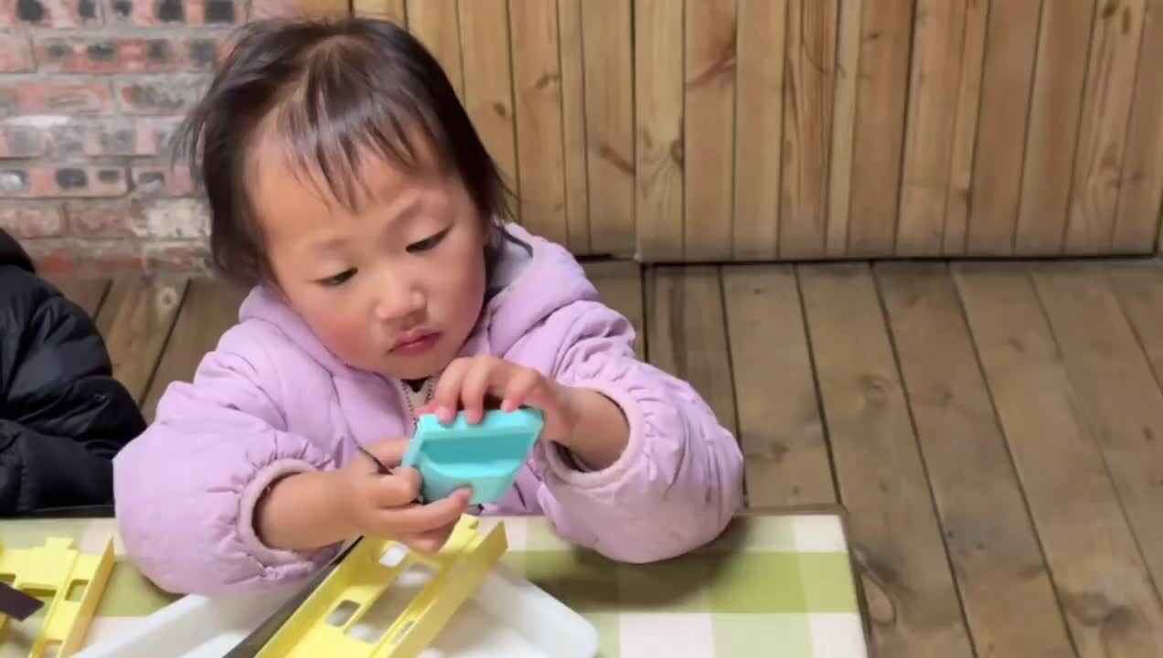 2026.3.18实验小班11号陈舒梦—悬浮磁力车