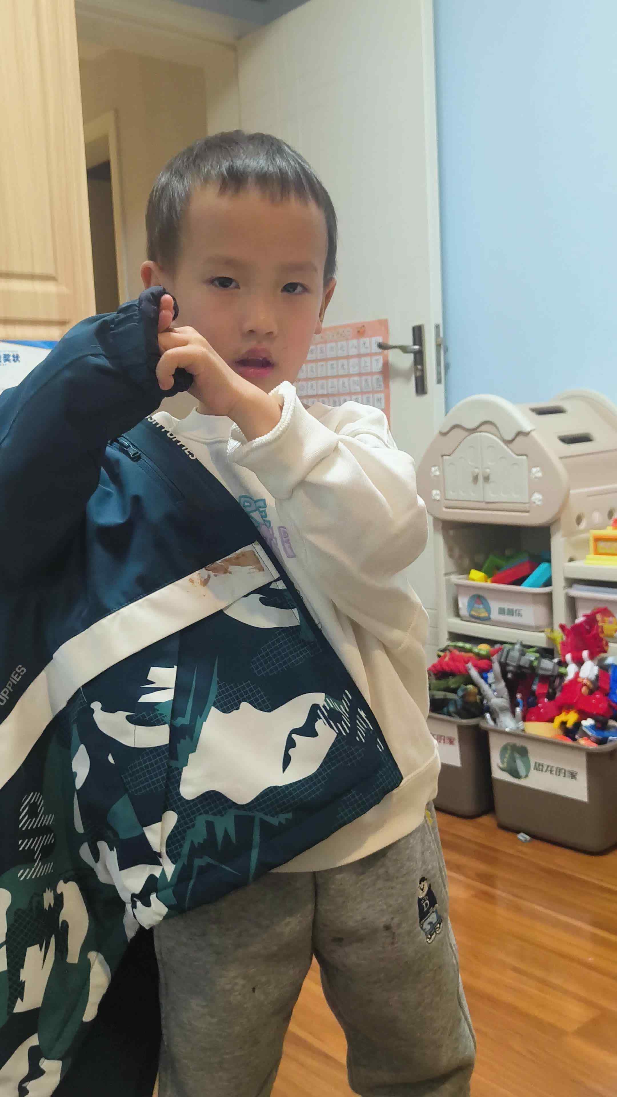 2026.3.24 中A班元宝《自己穿衣服》