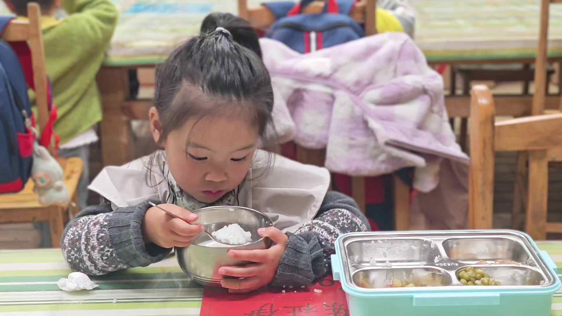 2026.3.5陈祉伊《用餐》.mp4