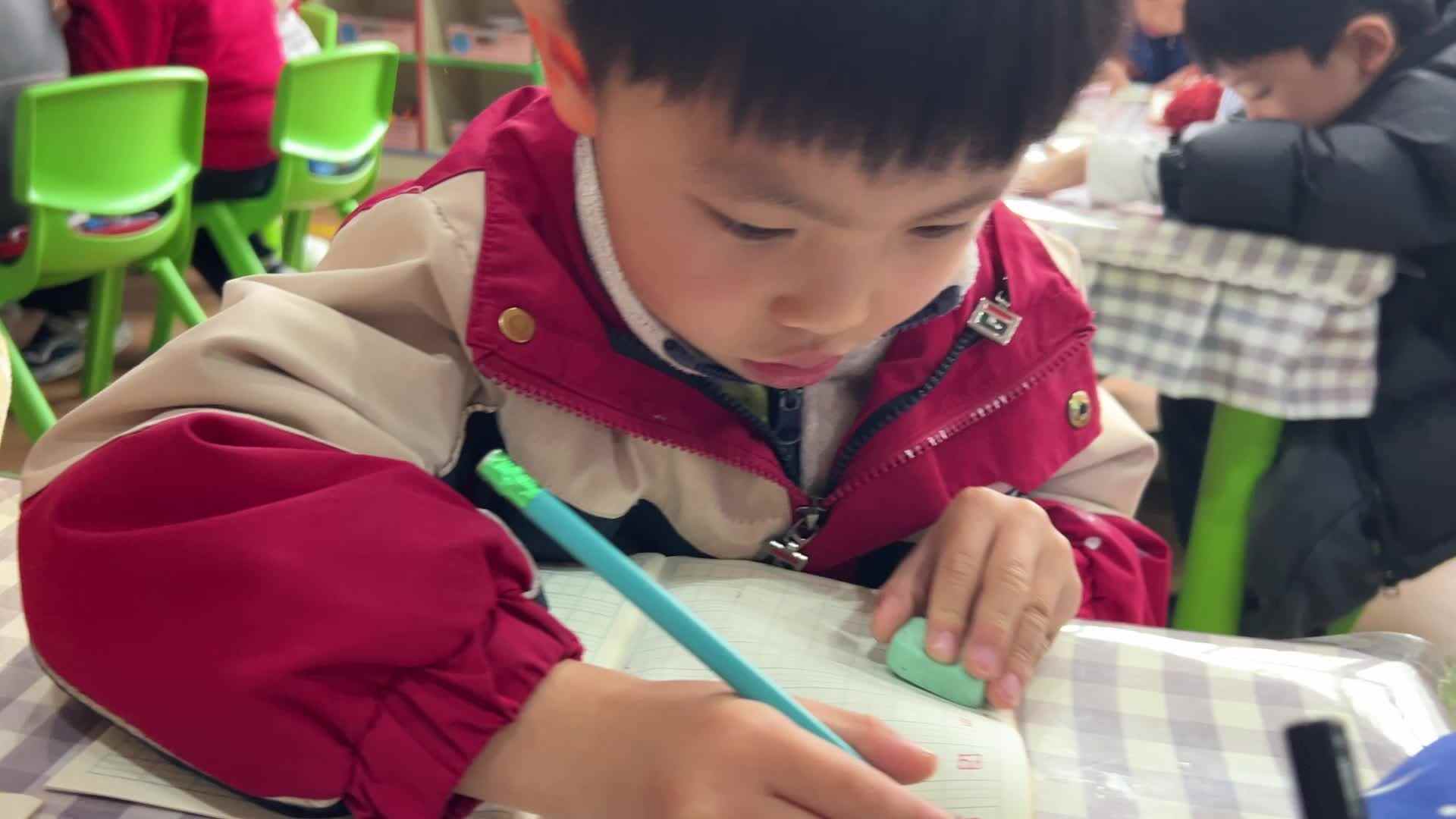 2026.3.19学A班罗振东———汉字书写