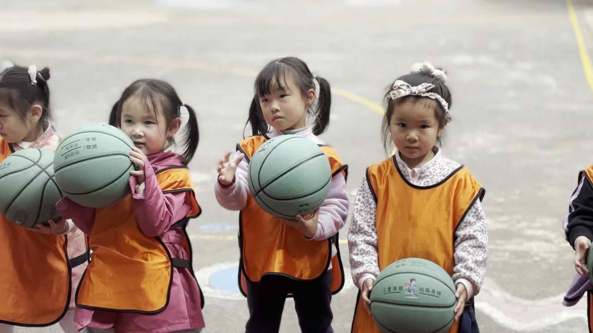 2026.3.26  实验中班 周恬羽 篮球课.mp4