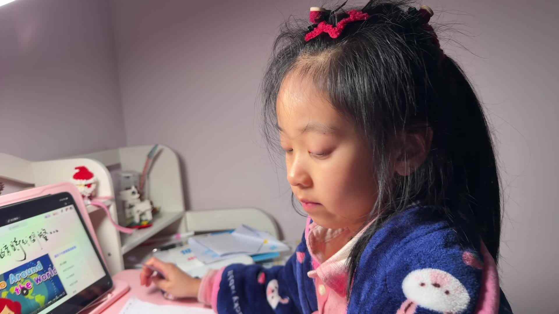 2026级B班20260325吴晨希闯关练习-鲨鱼英语.mp4