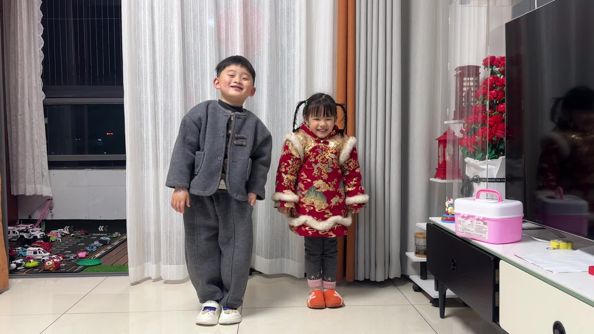 2026.3.3 中A班 七月 站姿练习➕整理书包